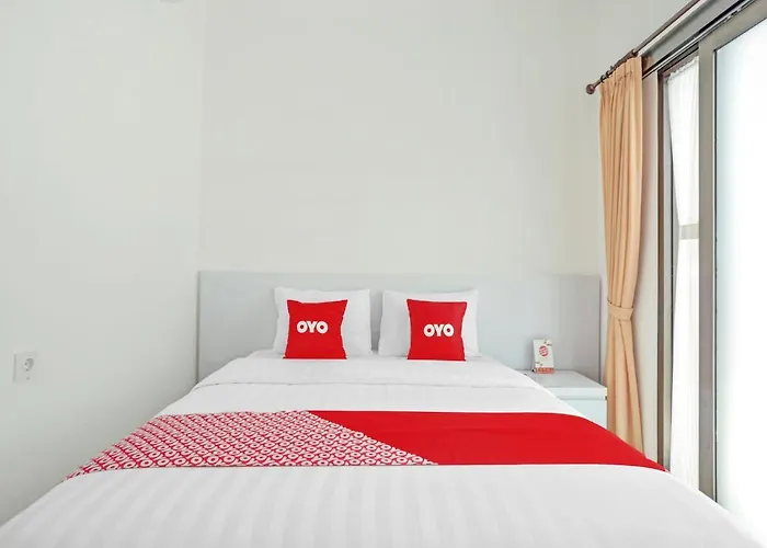 Oyo 90525 White Hotel Jimbaran (Bali)