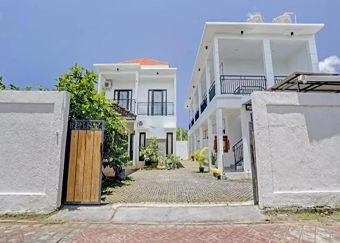 Oyo 90525 White Hotel Jimbaran (Bali)